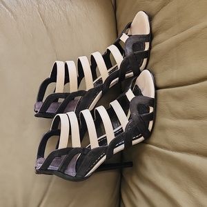 Enzo Angiolini leather ladies shoes size 6